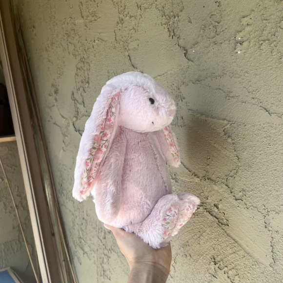 jellycat bashful blush cherry medium bunny NWT authentic - Picture 2 of 10
